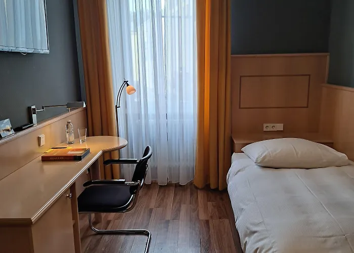 Union 3* אופנבורג